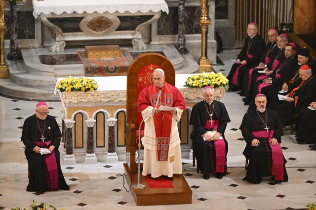 papa 14 leo istanbul da ilk duragi bakin neresi 19300822 4063 m