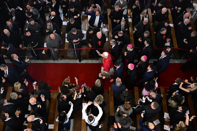 papa 14 leo istanbul da ilk duragi bakin neresi 19300822 6321 m