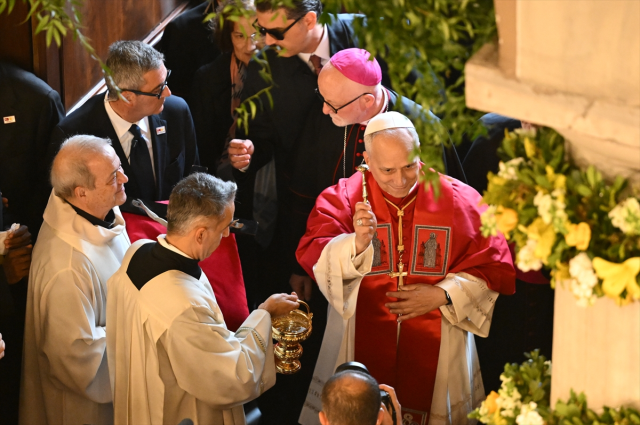 papa 14 leo istanbul da ilk duragi bakin neresi 19300822 9785 m