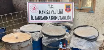 Manisa'da Operasyonda 82 Litre Sahte İçki Ele Geçirildi