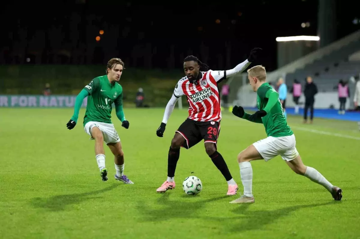Samsunspor, Breidablik ile 2-2 Berabere Kaldı