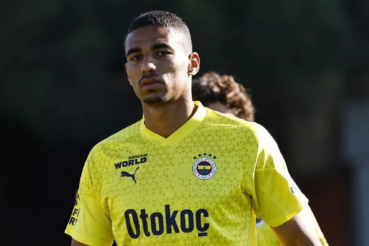 Alexander Djiku’dan Fener’in ezeli rakibine mesaj: Beni alın