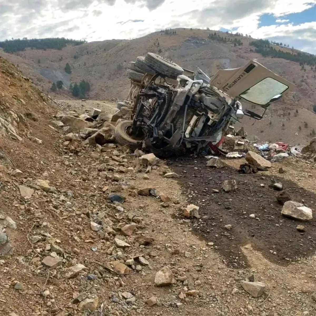 Kayseri'de Beton Mikseri Dağın Yamacında Yuvarlandı: 1 Yaralı