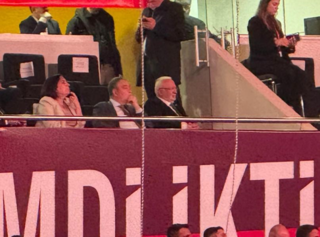 chp kurultayinda kriz izletilen videoyu goren ak 19304970 5632 m