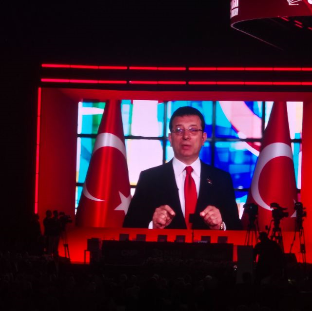 chp kurultayinda kriz izletilen videoyu goren ak 19304970 9602 m