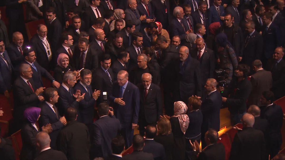 Cumhurbaşkanı Erdoğan İlim Yayma Ödülleri Töreni'nde konuşuyor -1