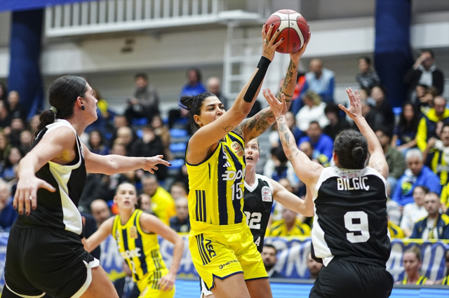 derbide fenerbahce den besiktas a buyuk fark 19306409 4243 m