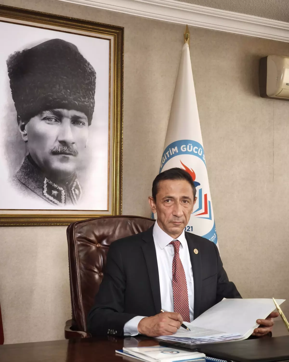 Eğitim Gücü Sen: Ara Tatillerin Kaldırılması Eğitimin Kalitesini Düşürür