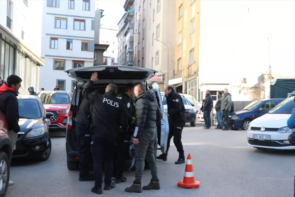 Erzurum'da Bıçaklı Kavga: 2 Yaralı