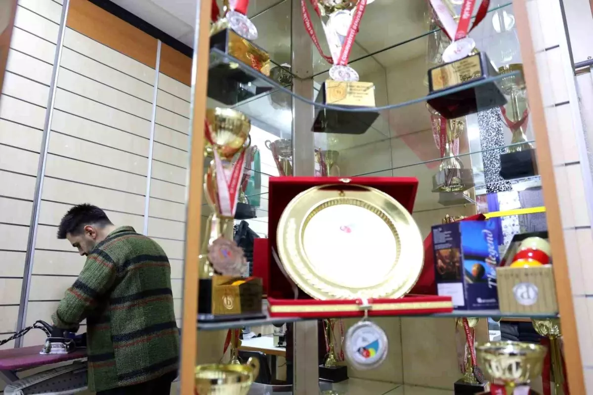 Elazığ'dan Bilardo Şampiyonu Terzi: Lokman Korucu