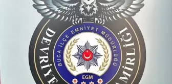 İzmir Buca'da Uyuşturucu Ticareti Yapan İki Şüpheli Gözaltına Alındı