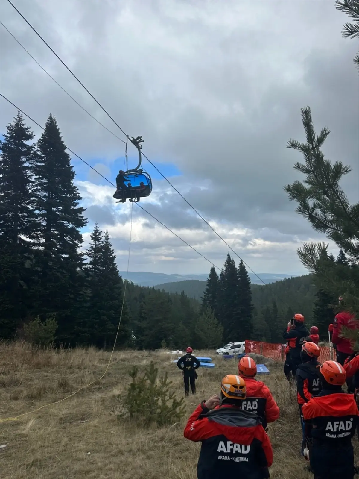 Kartalkaya Kayak Merkezi'nde Teleferik Tatbikatı Gerçekleştirildi