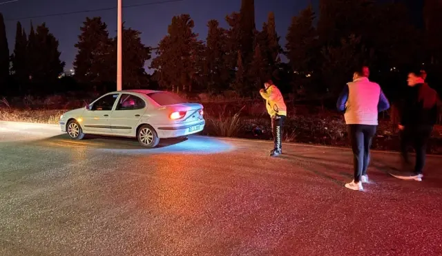 Drunk Motorcyclist Young Man Had an Accident, His Teeth Were Searched with Mobile Phone Light