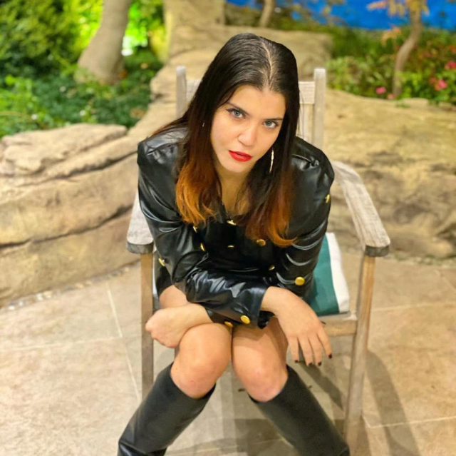 kizilcik serbeti nin nilay i kendisine gelen 19306721 3270 m