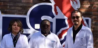 Demokratik Kongo Cumhuriyeti'nden Afyonkarahisar'a Göz Hastalıkları Uzmanı: Dr. Pius'un Hedefi Kornea Nakli