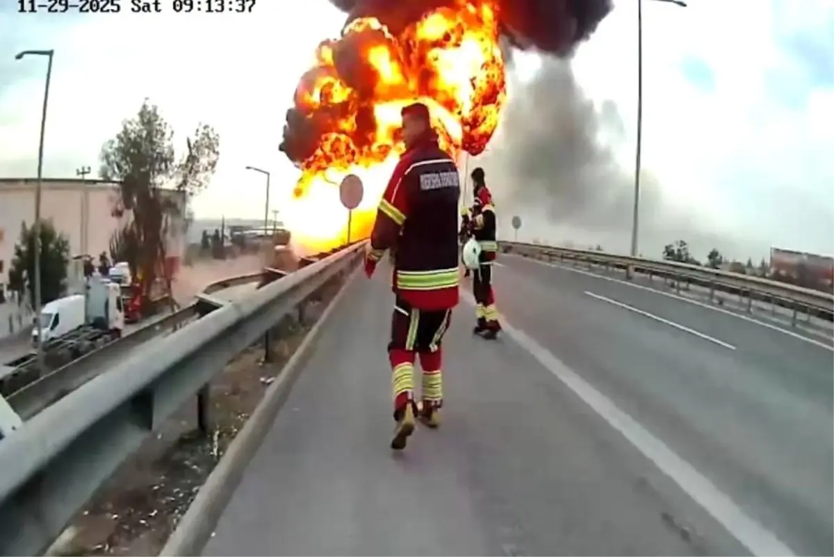 Mersin'de Tanker Yangını: Büyük Facia Önlenildi