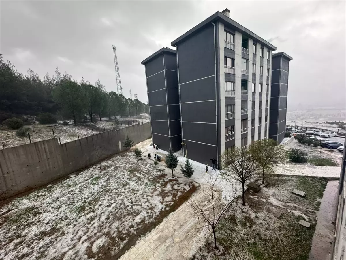 Muğla'da sağanak, dolu ve fırtına günlük yaşamı olumsuz etkiliyor