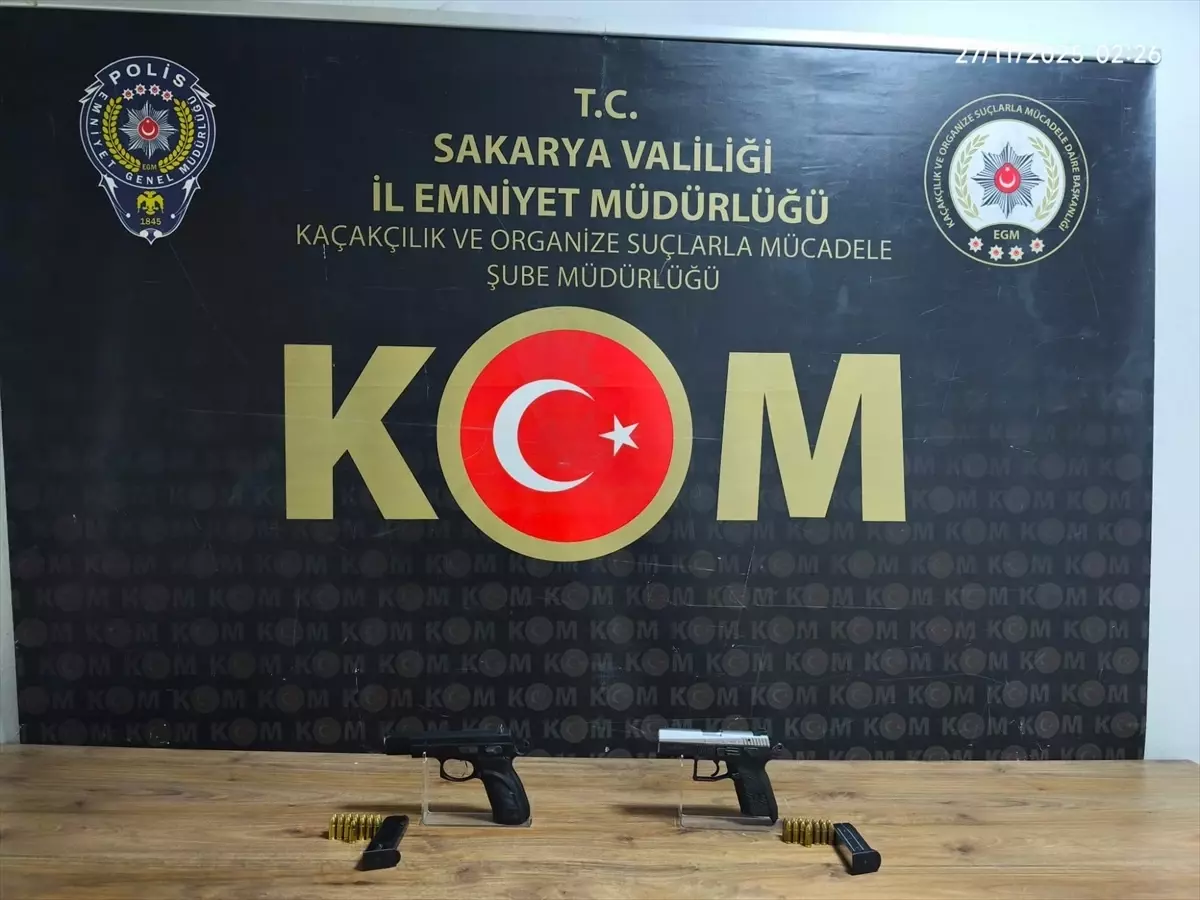 Sakarya'da Kaçakçılık Operasyonları: 8 Kişi Yakalandı