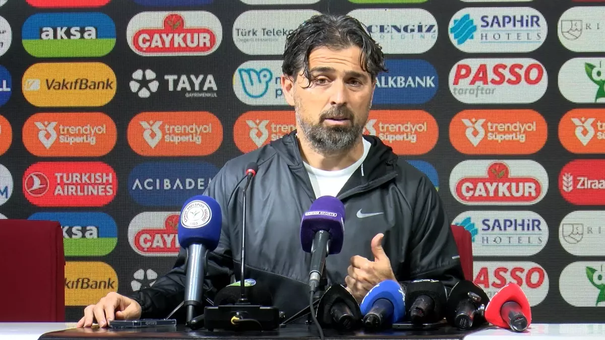 Çaykur Rizespor Teknik Direktörü İlhan Palut İstifa Etti