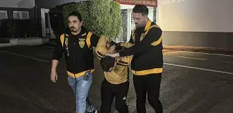 Adana'da sokakta çocuğunu darbeden yabancı uyruklu baba gözaltına alındı