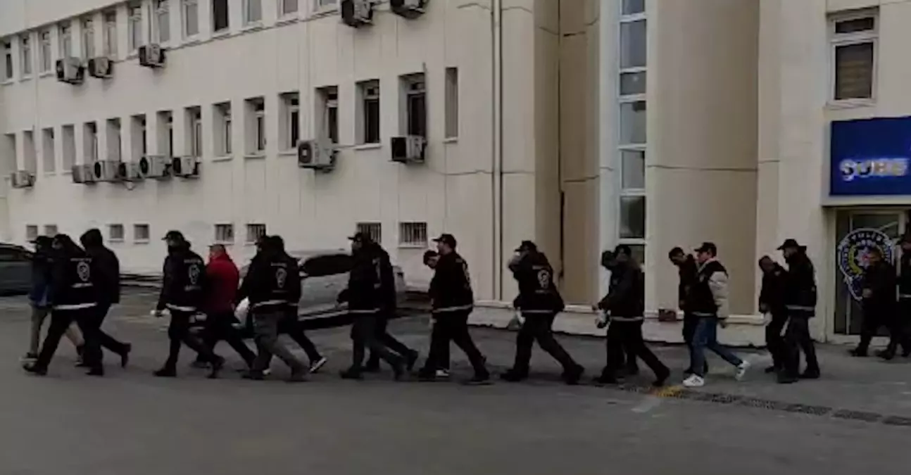 Ankara'da Şafak Operasyonunda 105 Şüpheli Yakalandı