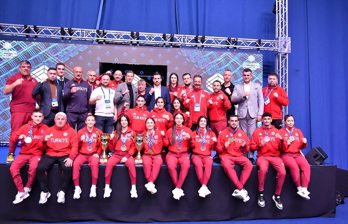 23 Yaş Altı Milli Boksörlerden Avrupa Şampiyonası'nda Büyük Başarı