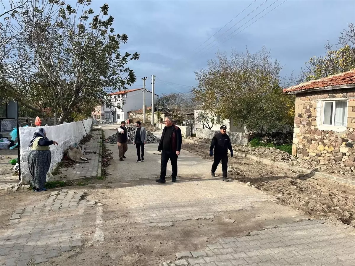 Enez'de Yol Yapım ve Keşan'da Yeni Çöp Kamyonları