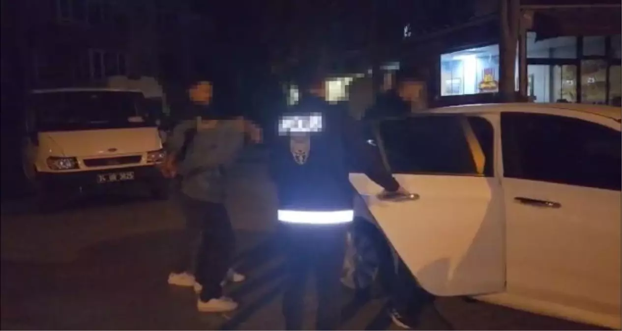 Esenyurt'ta Silahlı Saldırı Planı Yapan Şüpheliler Yakalandı