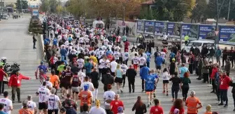 Gaziantep'te '7. Gazi Yarı Maratonu ve Halk Koşusu' başladı