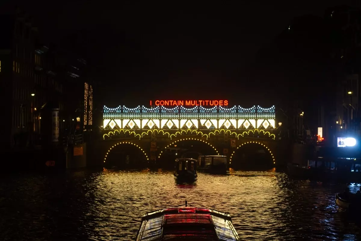 Amsterdam Işık Festivali 20 Gösteri ile Başladı