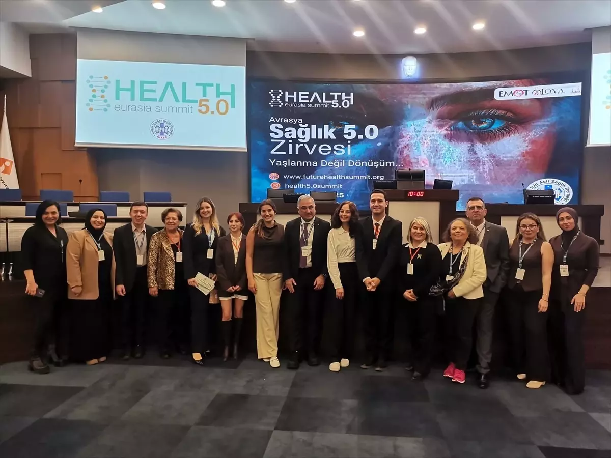 İklim Değişikliği ve Sağlık İlişkisi İzmir Zirvesi'nde Tartışıldı