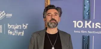 Oyuncu Mert Turak: 'Tiyatronun gücünü çok önemsiyorum'