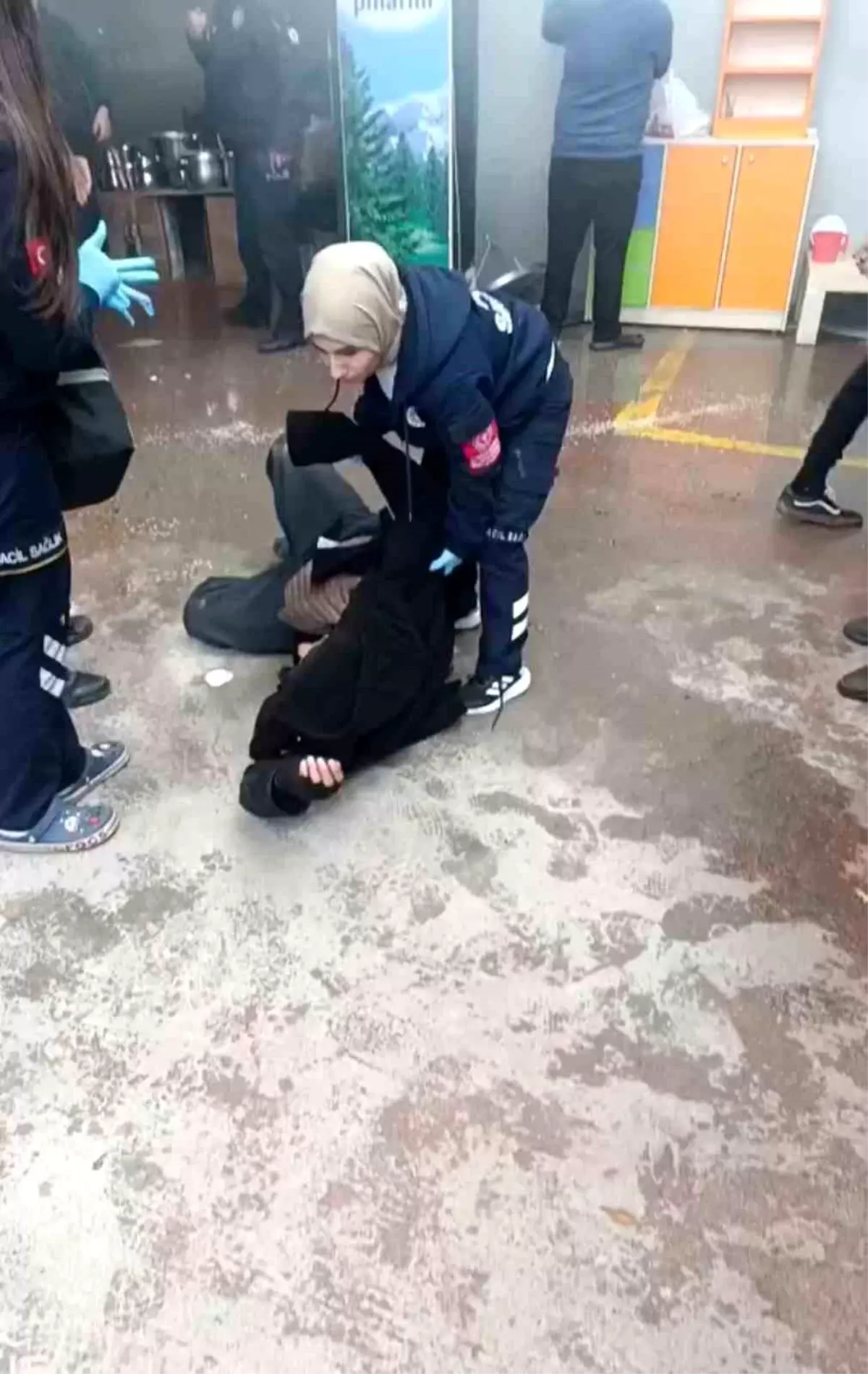 Bursa'da Kapalı Pazarda Trafo Yangını Paniğe Neden Oldu