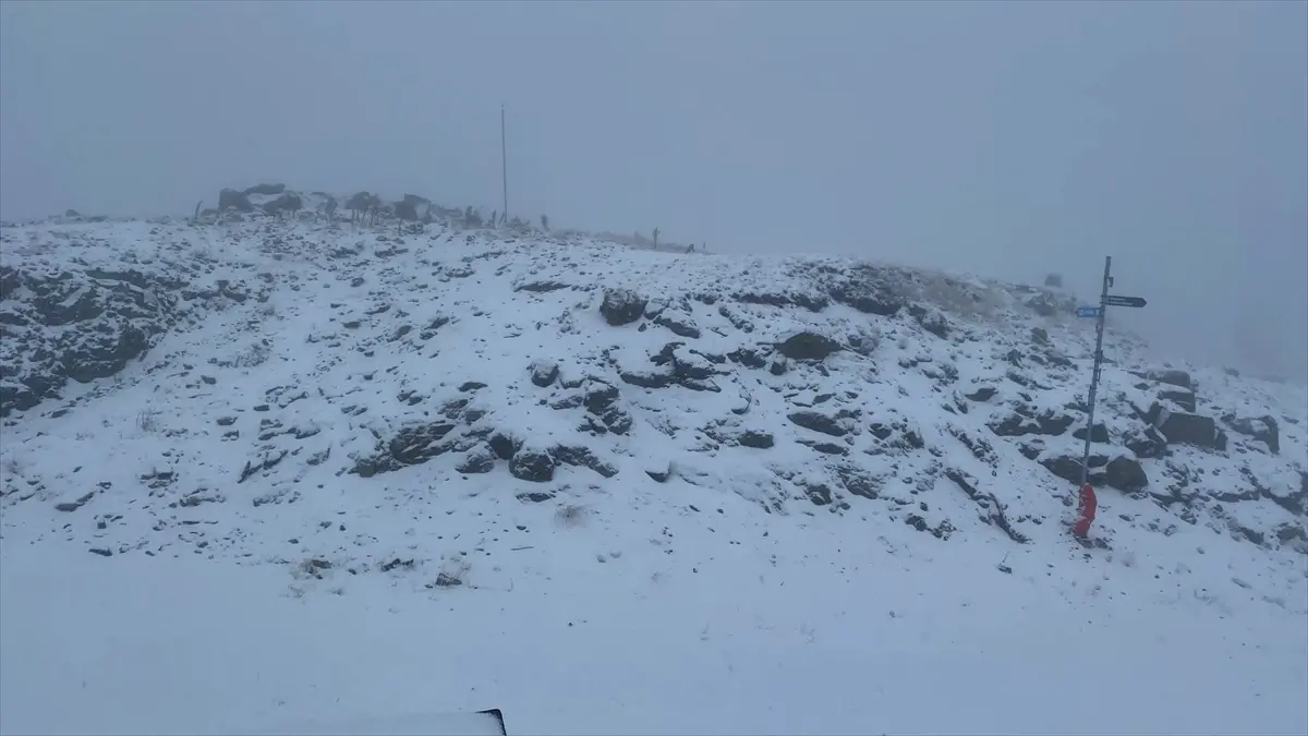 Uludağ'da Kar Yağışı Başladı