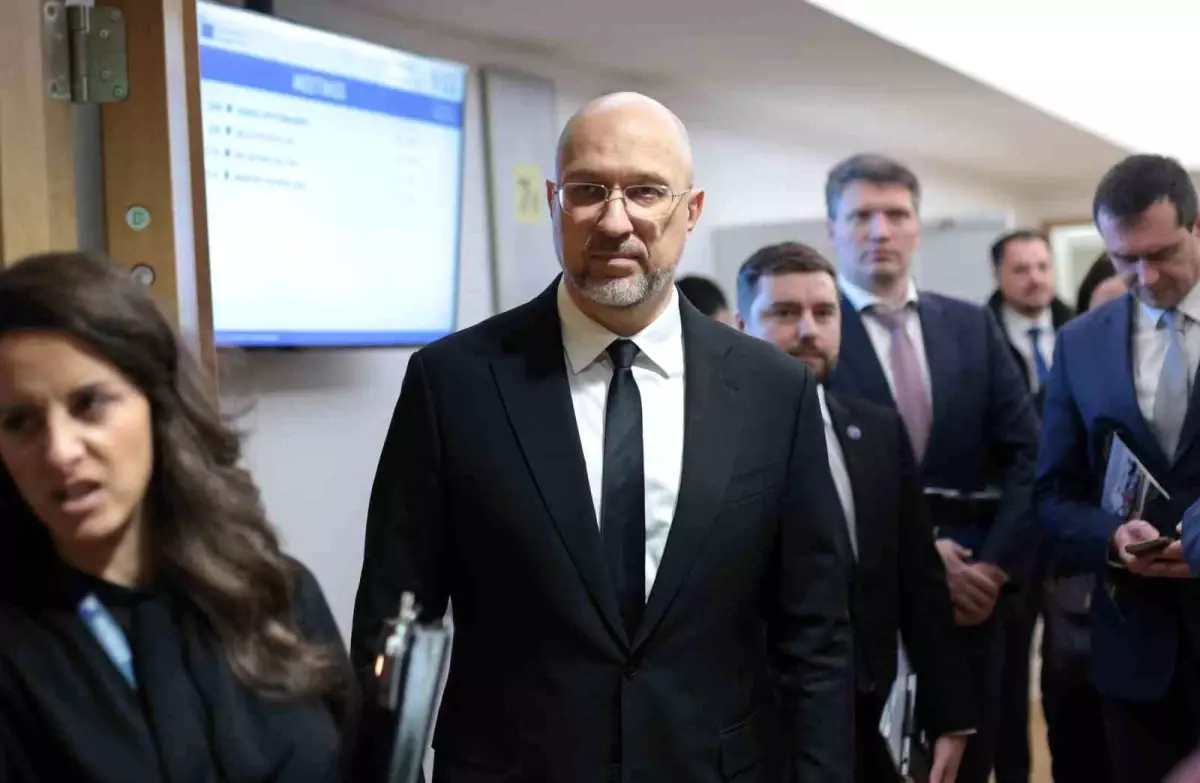 AB Savunma Bakanları Brüksel'de Toplandı, Ukrayna'ya Askeri Destek Görüşüldü