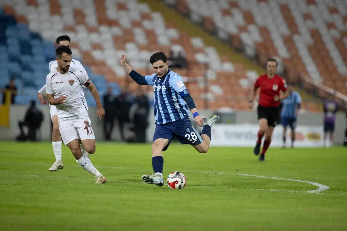 Adana Demirspor ve Hatayspor 3-3 Beraberlik İle Ayrıldı