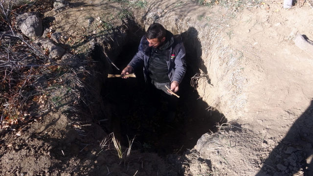 They dug up 600-year-old graves to find gold and unearthed bones