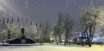 Ardahan'da Mevsimin İlk Karı Yağdı