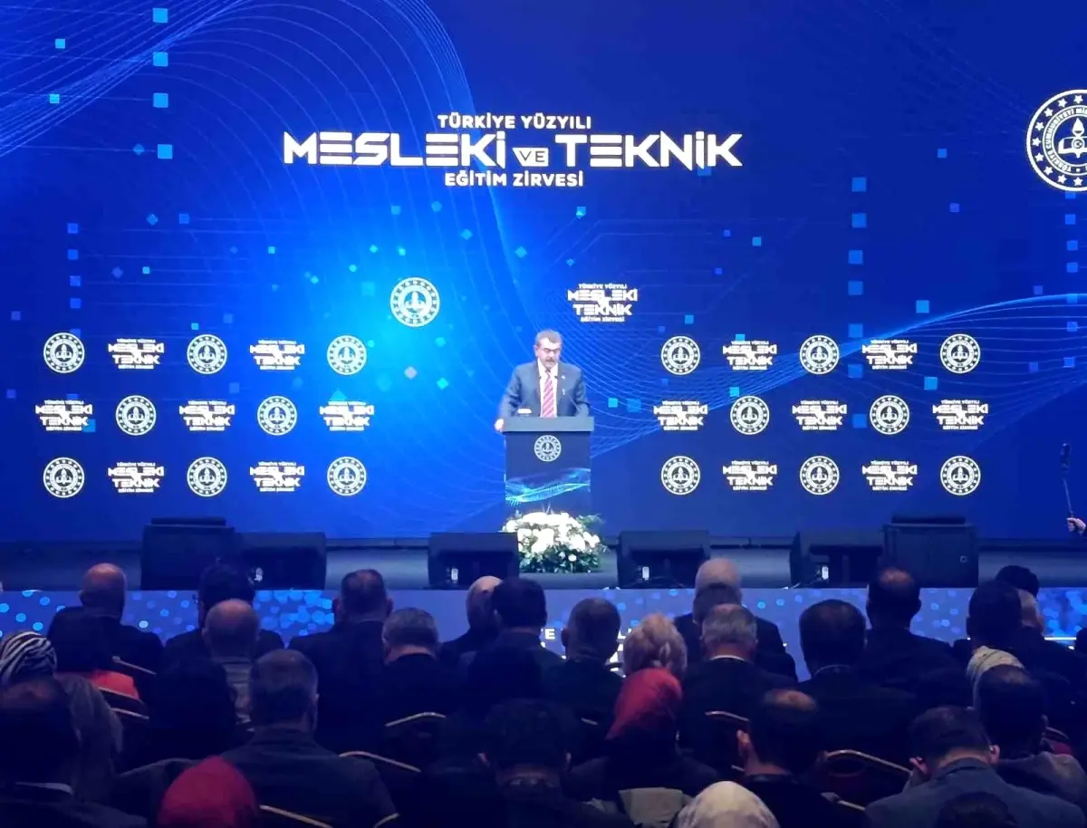 Bakan Tekin: 'Meslek 5.0 bir zihniyet değişimini temsil etmektedir'