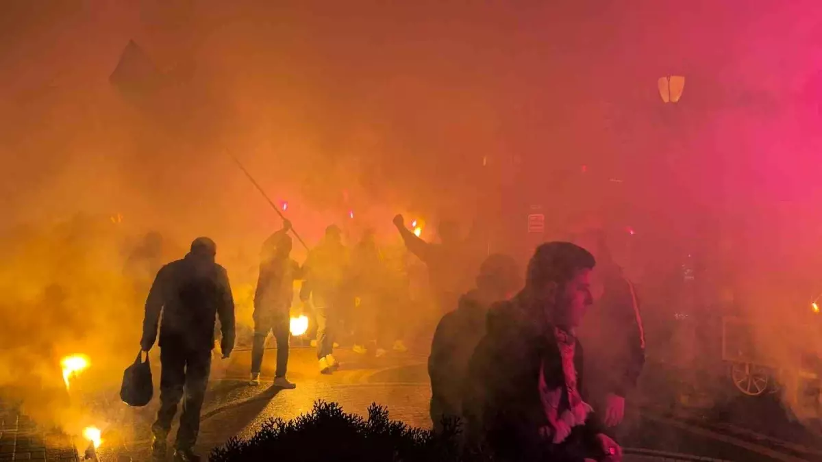 Bartın'da Fenerbahçe-Galatasaray Derbisi Öncesi Taraflar Arasında Gerilim