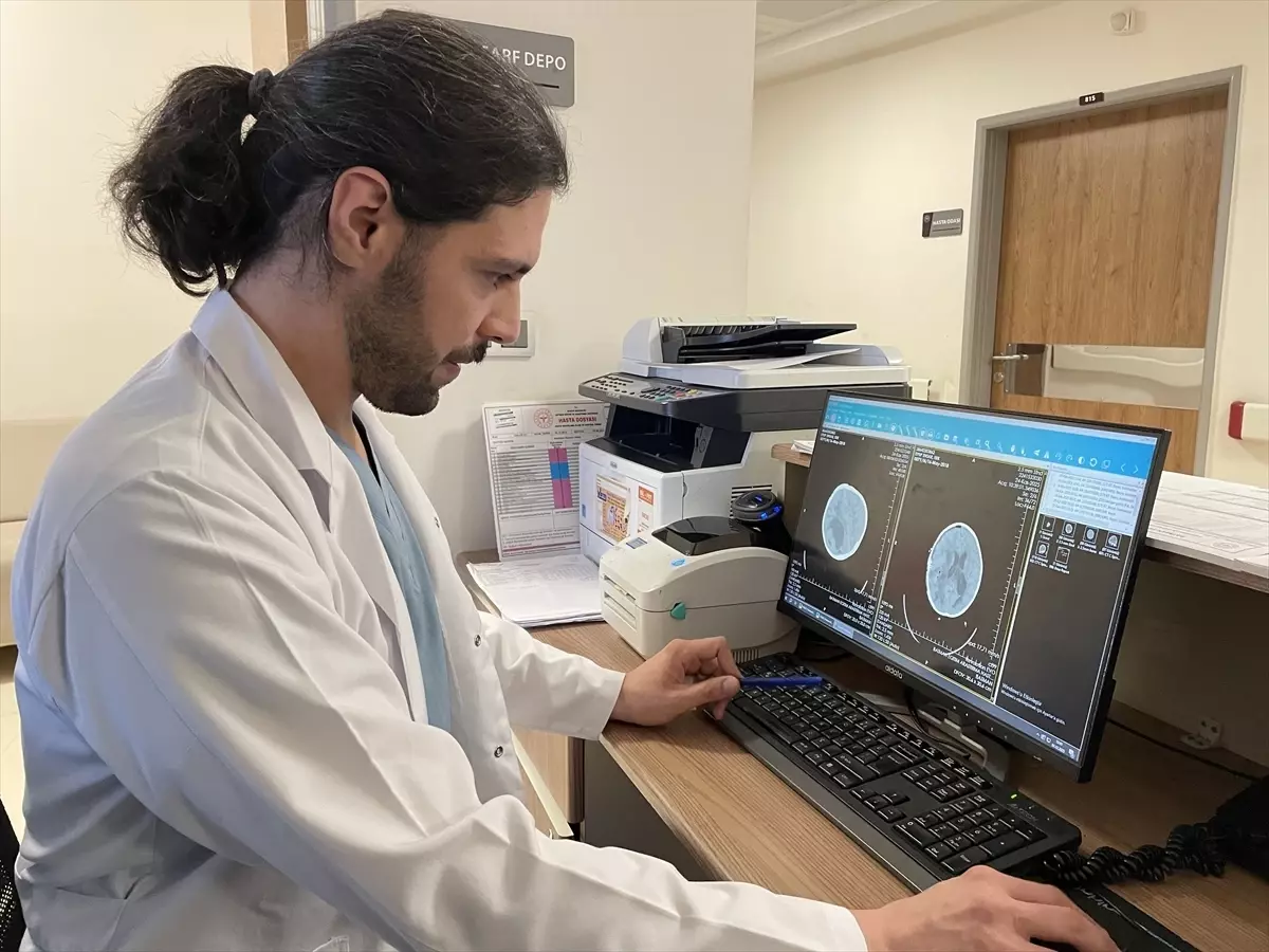 7 Yaşındaki Ensar Işık'ın Beyin Tümörü Ameliyatla Alındı