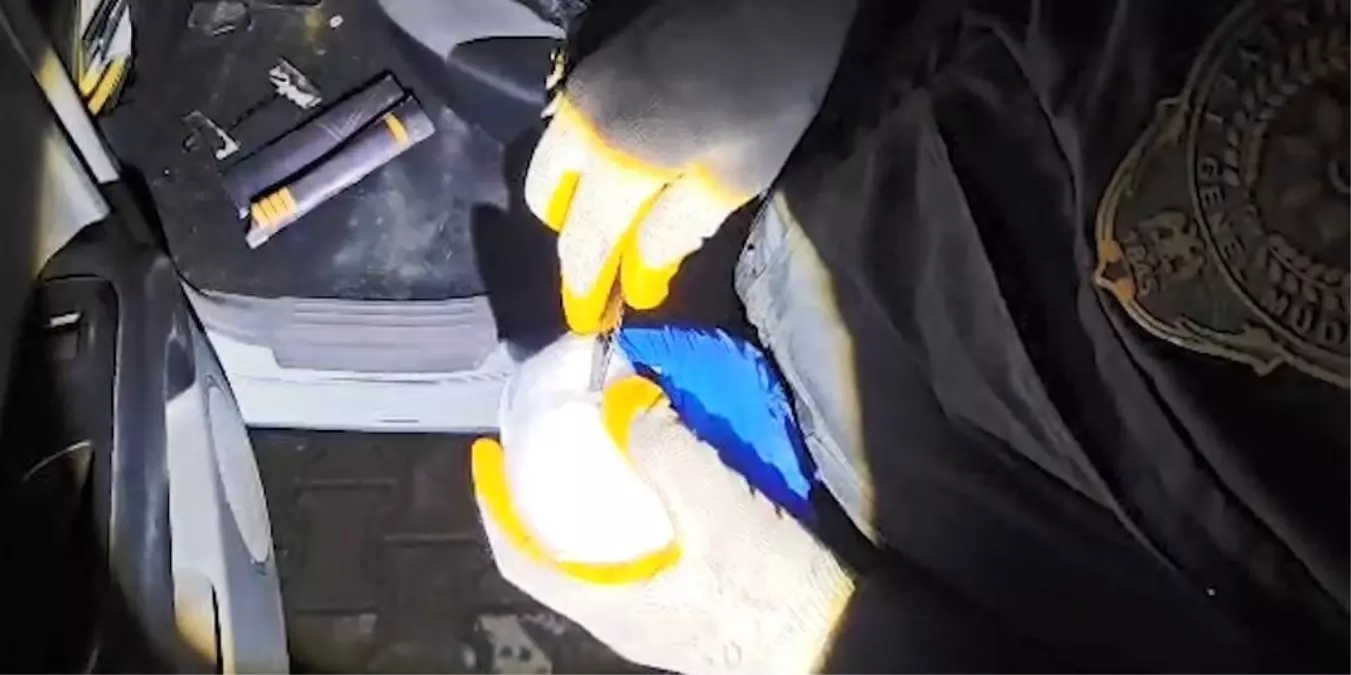 Bitlis'te Uyuşturucu Operasyonu: 50 Kapsül Metamfetamin Ele Geçirildi