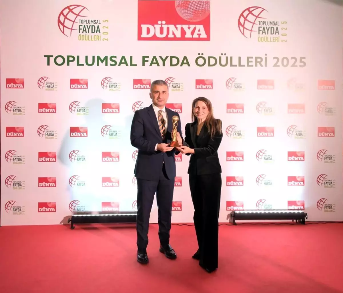 Çolakoğlu Metalurji Spor Kulübü'ne Toplumsal Fayda Ödülü