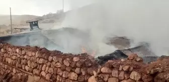 Erzurum'da Yangın: 21 Büyükbaş Hayvan Telef Oldu