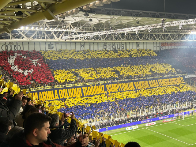 Special Choreography for the Galatasaray Derby by Fenerbahçe Fans