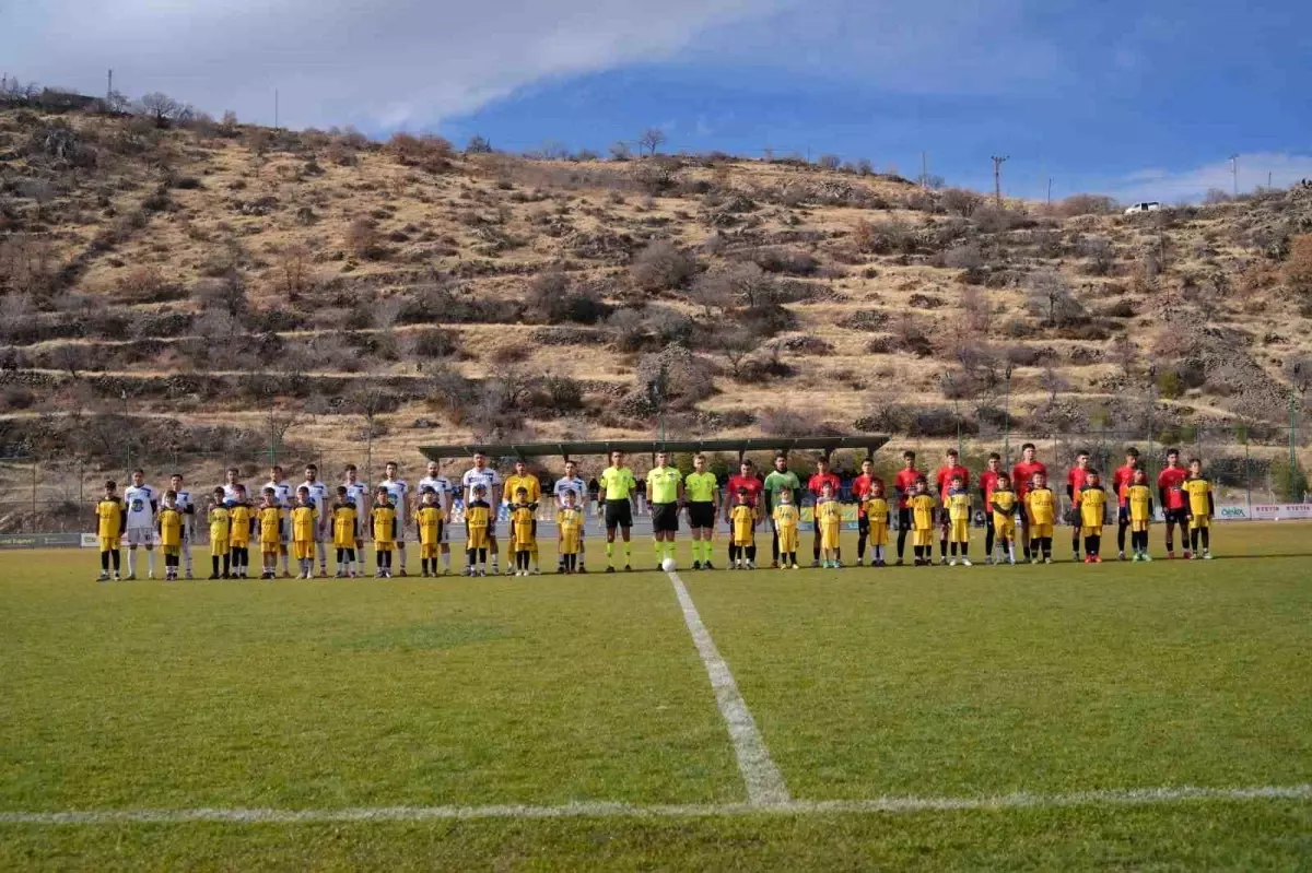 Hacılar Erciyesspor, Talas Anayurtspor'u 3-0 Mağlup Etti