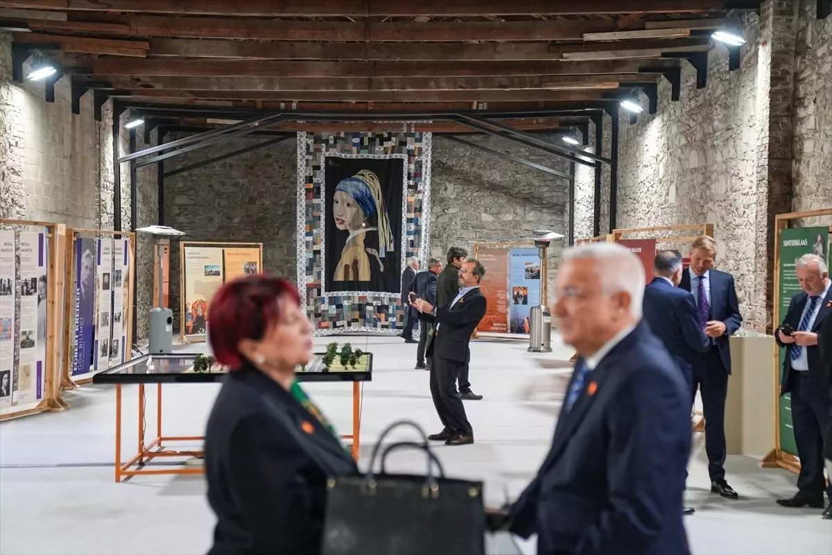 İzmir'de 'Hollanda ve Türkiye: Ortak Miras' Sergisi Açıldı