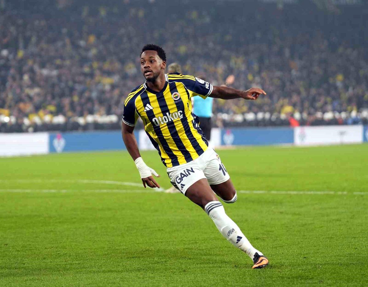 Jhon Duran'dan Derbide Kritik Gol