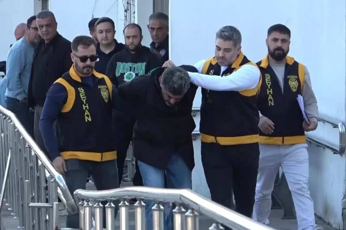 Sosyal medya fenomeni, 2 cinayetin zanlısı çıktı! 7 kitap yazıp imza günleri düzenlemiş