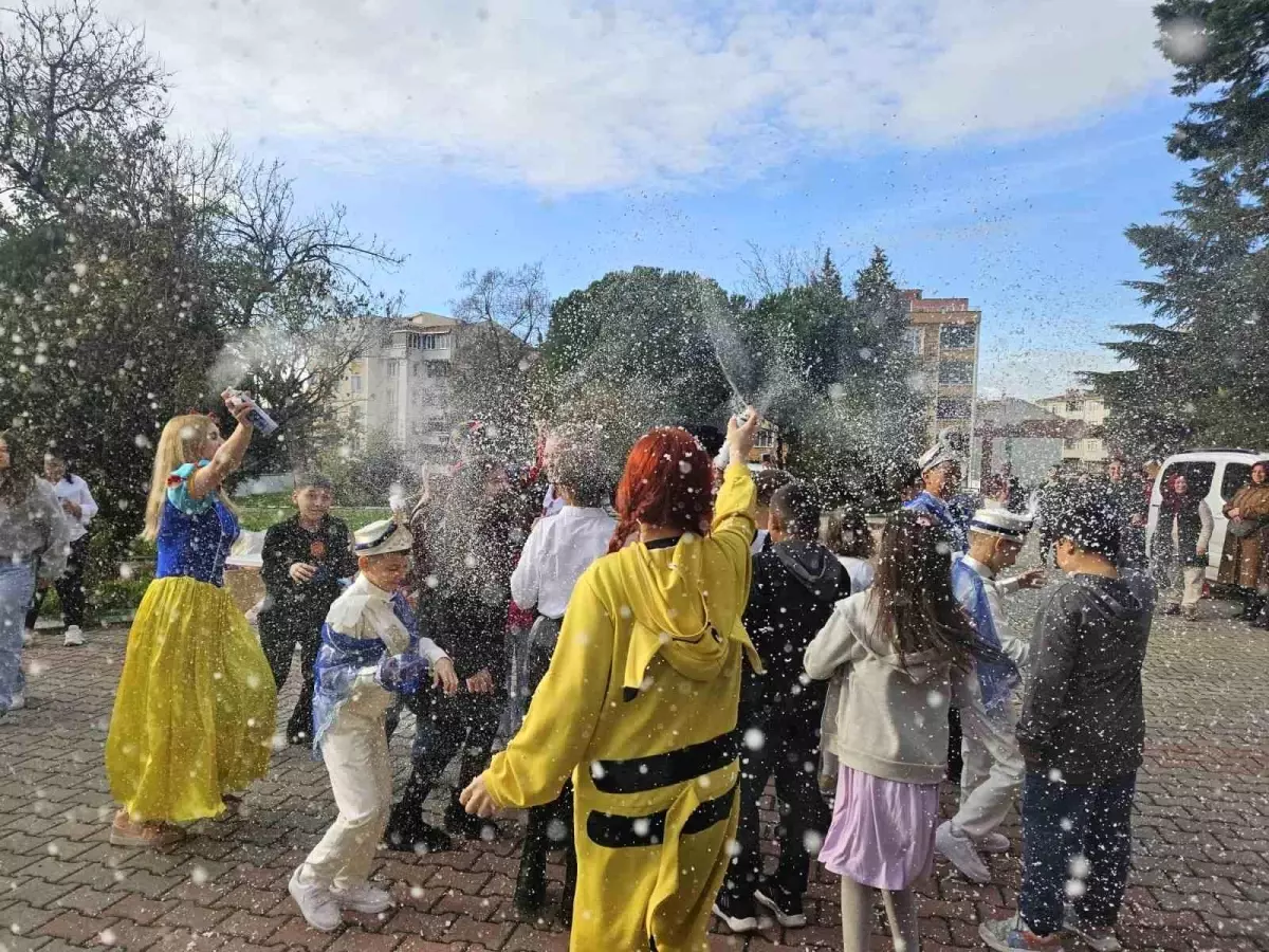 Kırklareli'nde Koruma Altındaki Çocuklar İçin Sünnet Düğünü Düzenlendi
